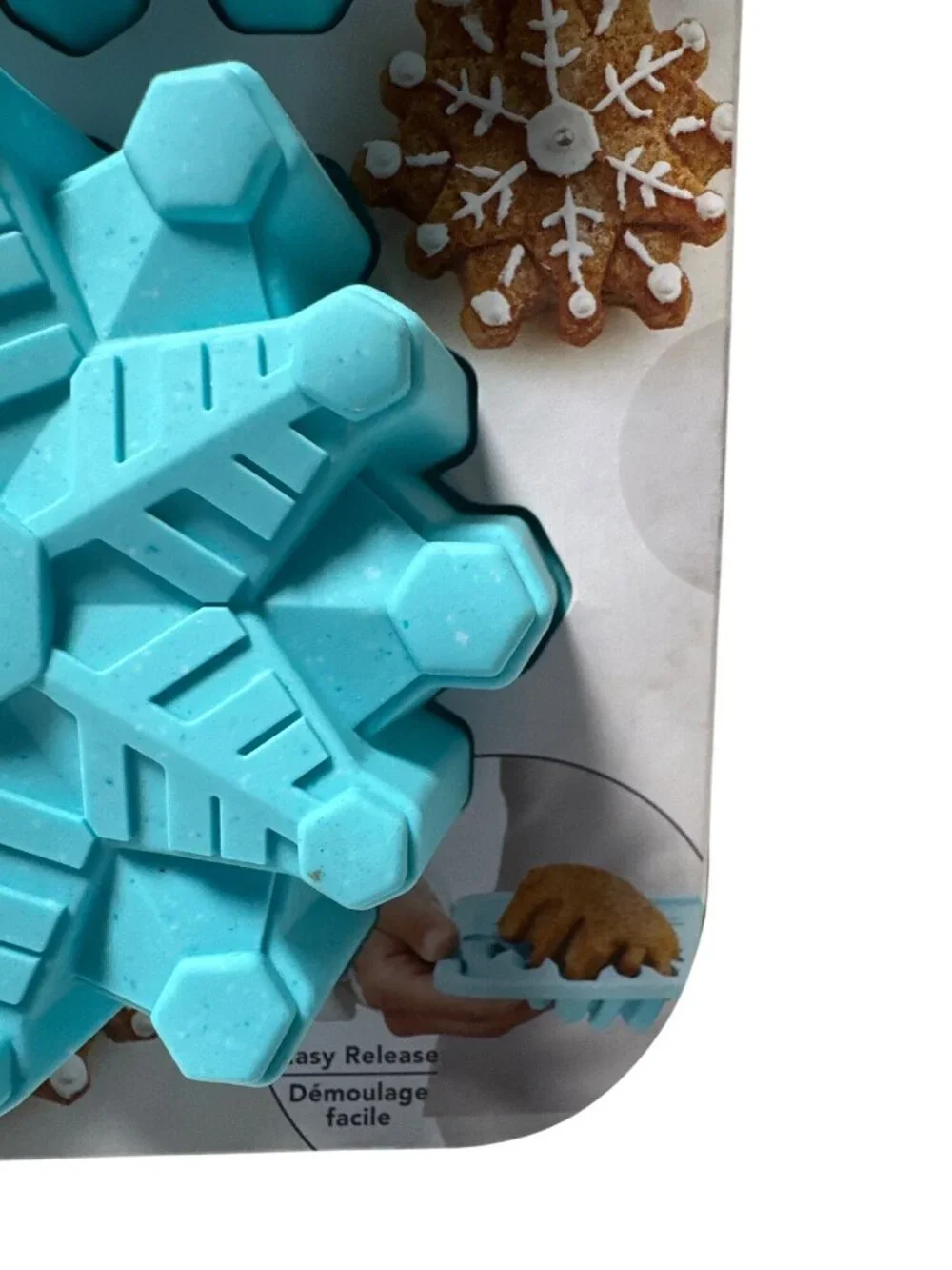 Trudeau Jumbo Snowflake Silicone Cupcake Pan For Baking & Decorating BPA-Free